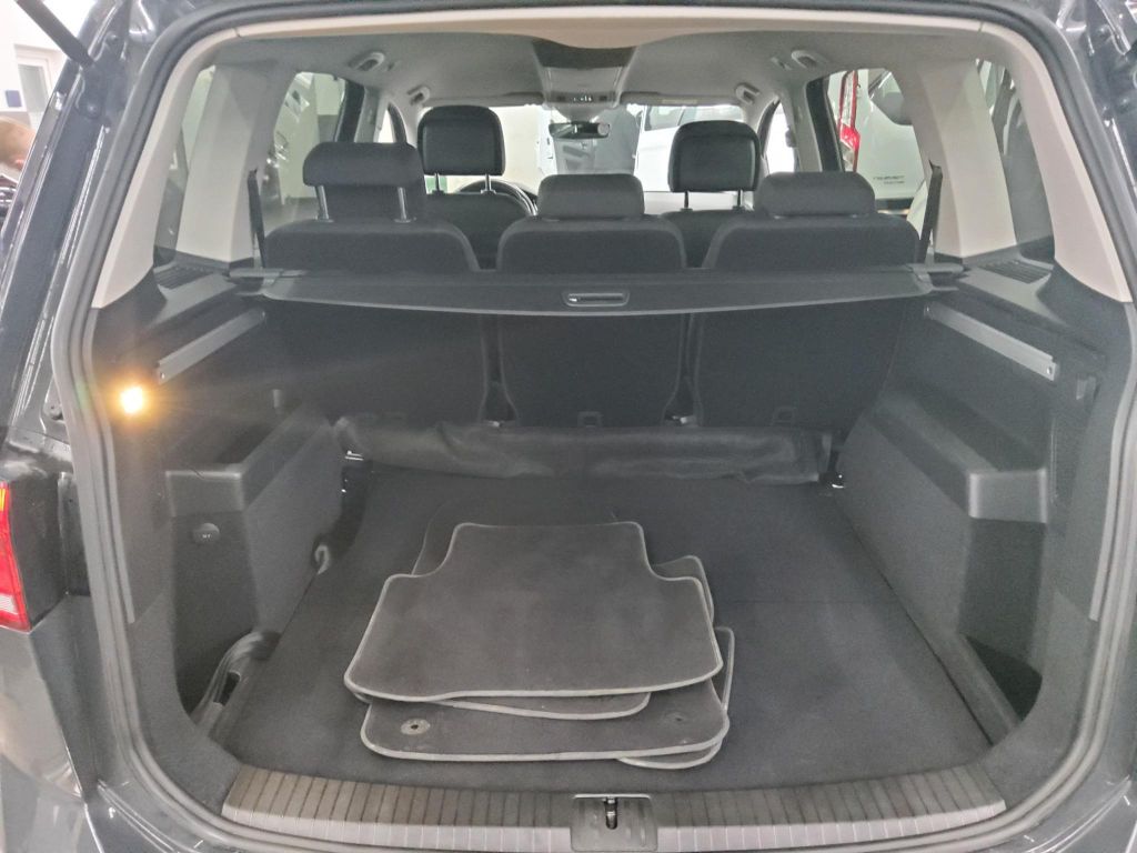 Volkswagen Touran 2021