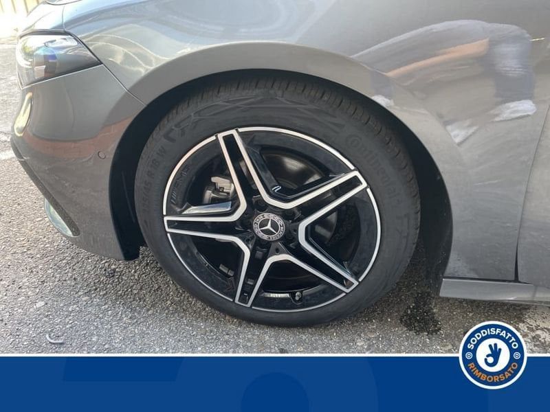 Mercedes-Benz A 180 2025