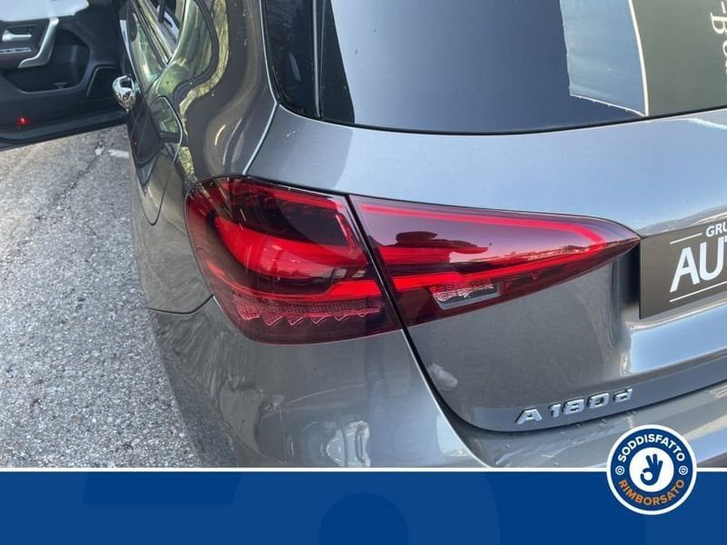 Mercedes-Benz A 180 2025