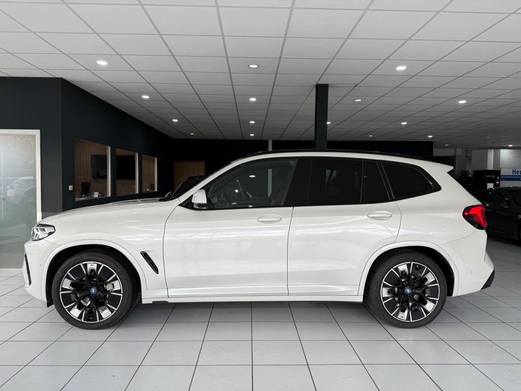 BMW iX3 2022