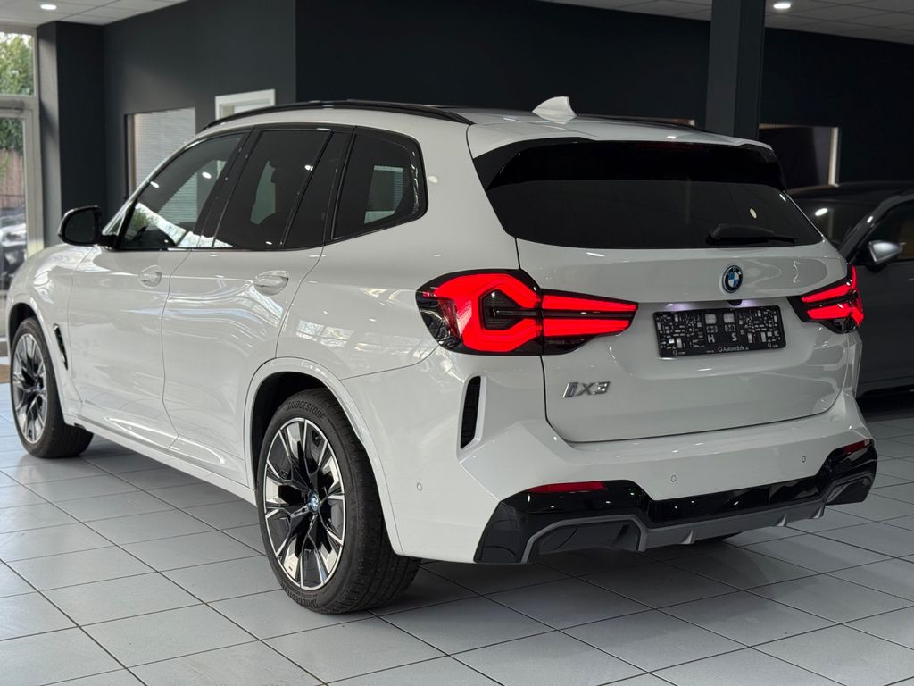 BMW iX3 2022