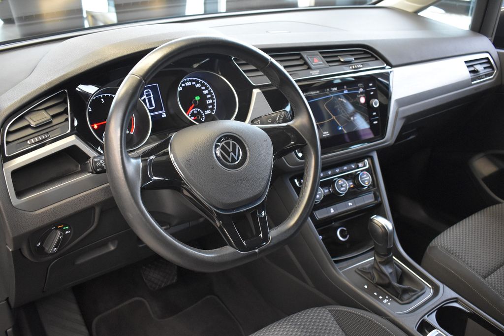 Volkswagen Touran 2021