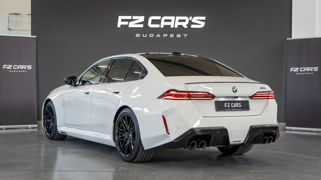 BMW M5 2025