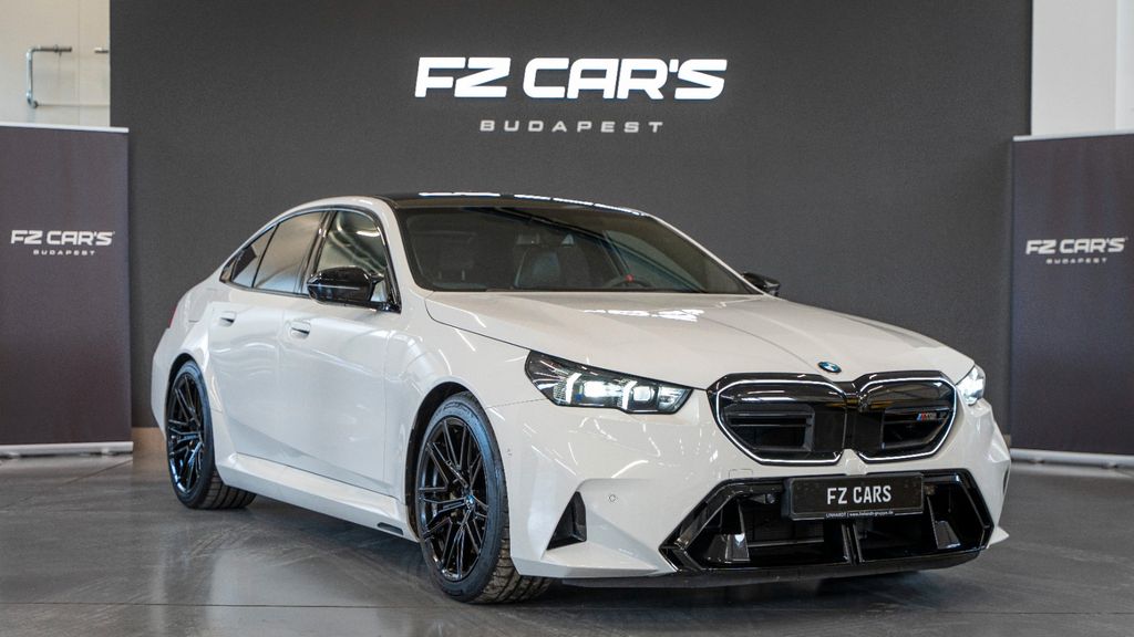 BMW M5 2025