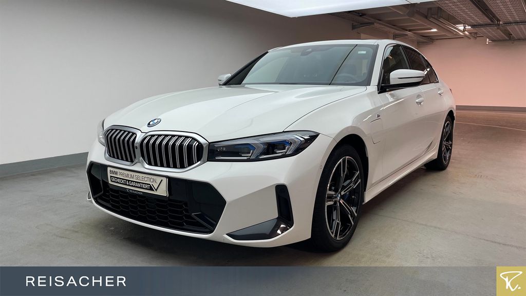BMW 330 2025