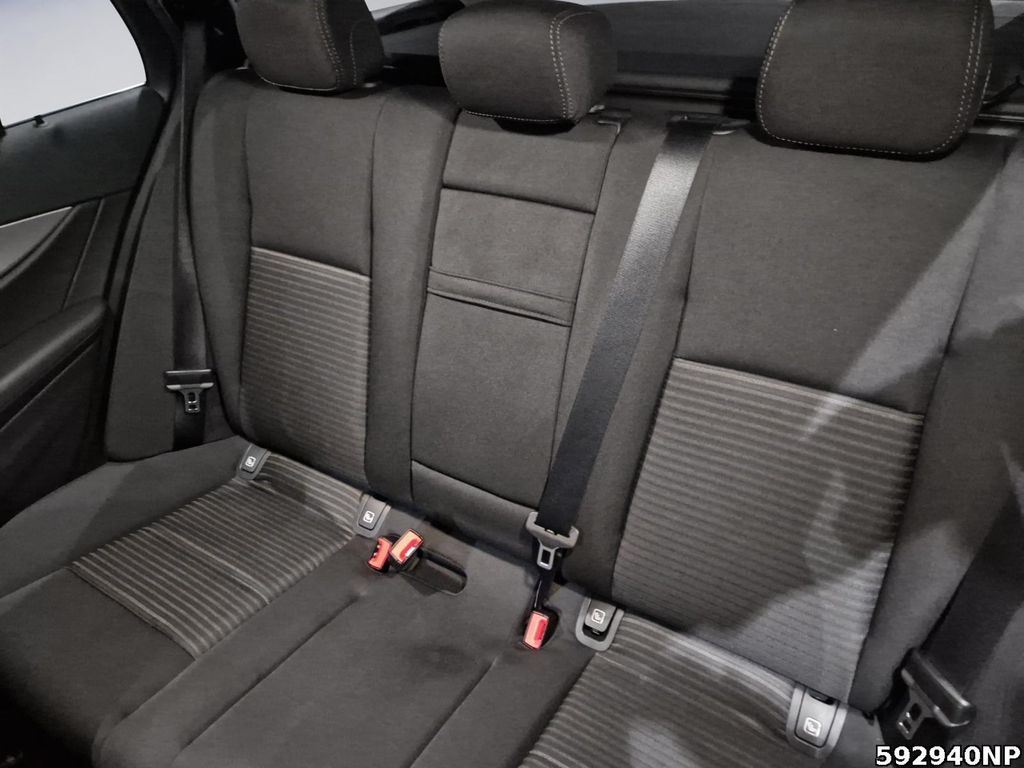 Mercedes-Benz E 300 2022