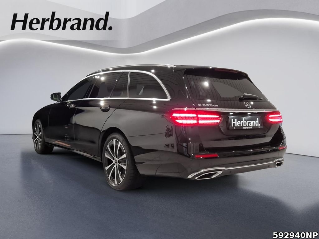 Mercedes-Benz E 300 2022