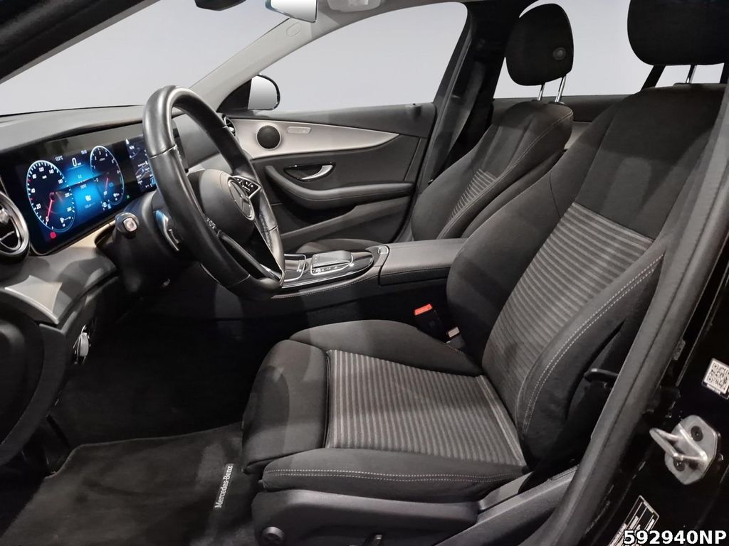 Mercedes-Benz E 300 2022