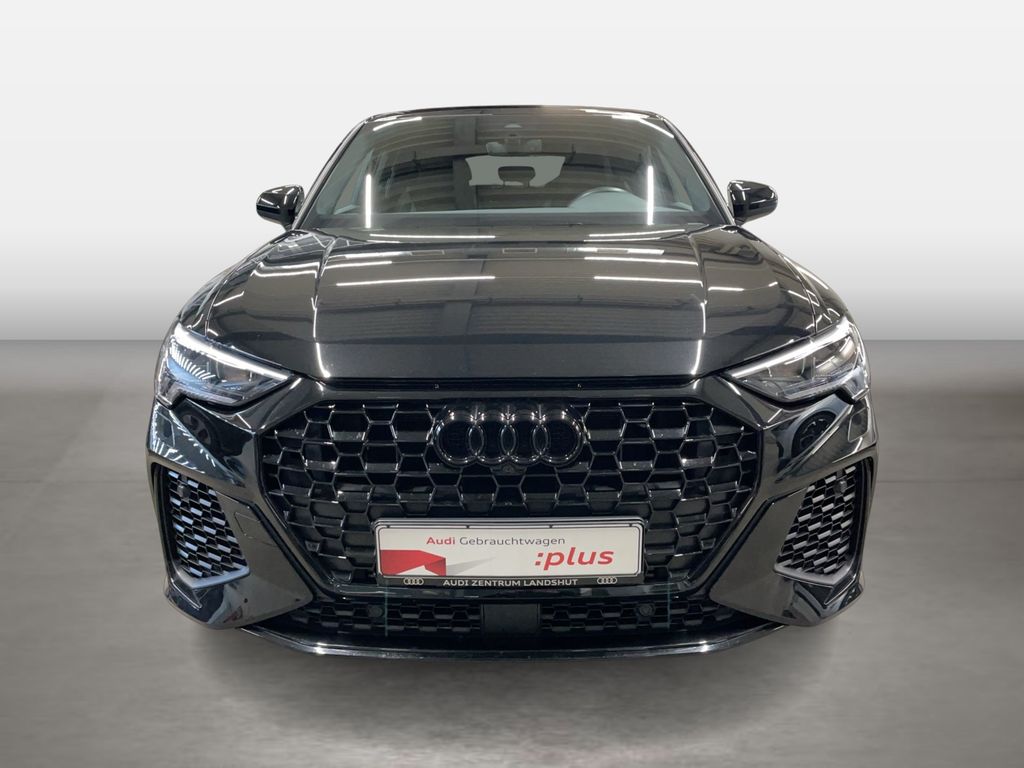 Audi RSQ3 2022
