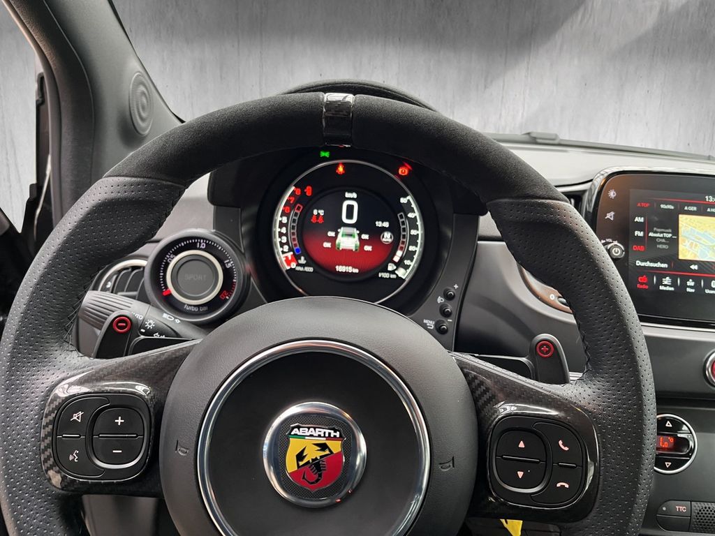Abarth 695C 2024