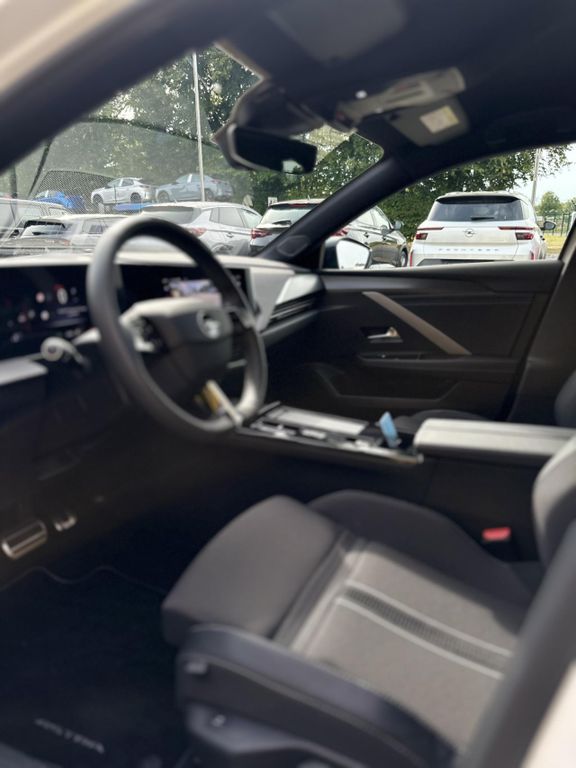 Opel Astra 2024