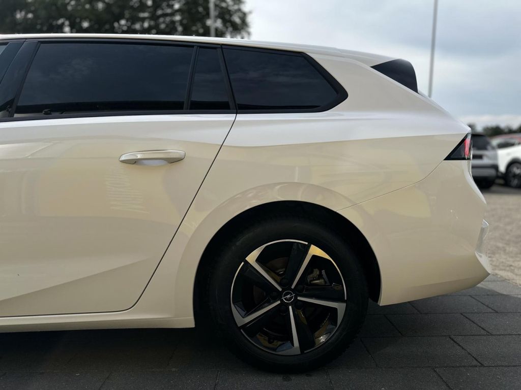 Opel Astra 2024