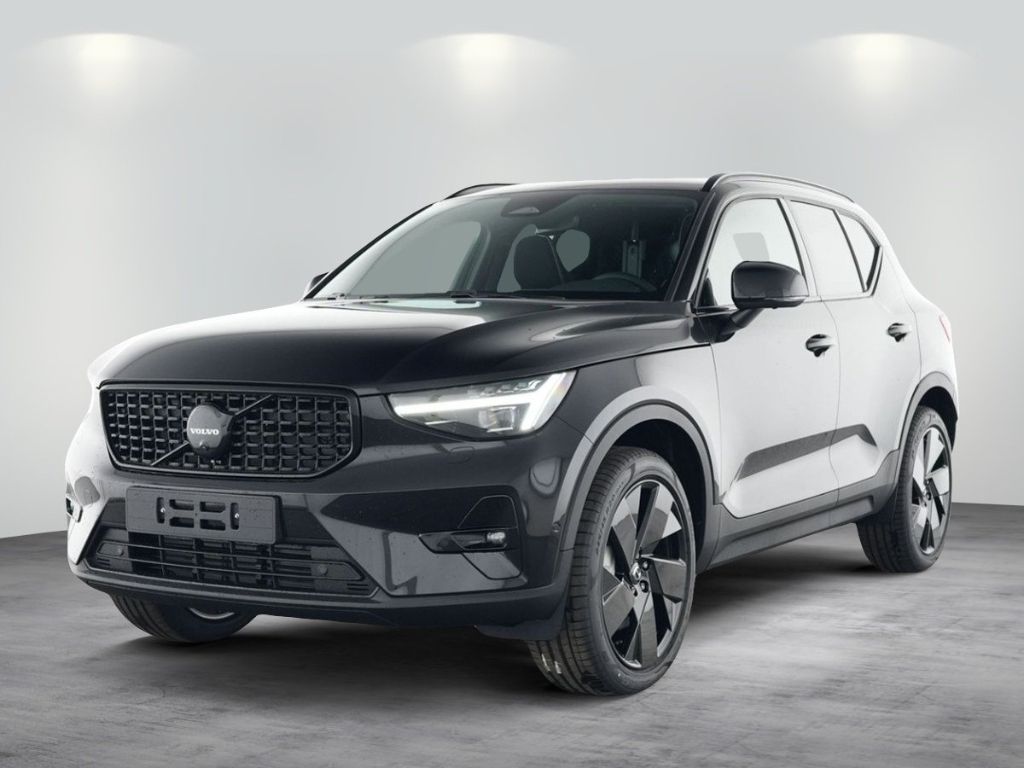 Volvo XC40 2025