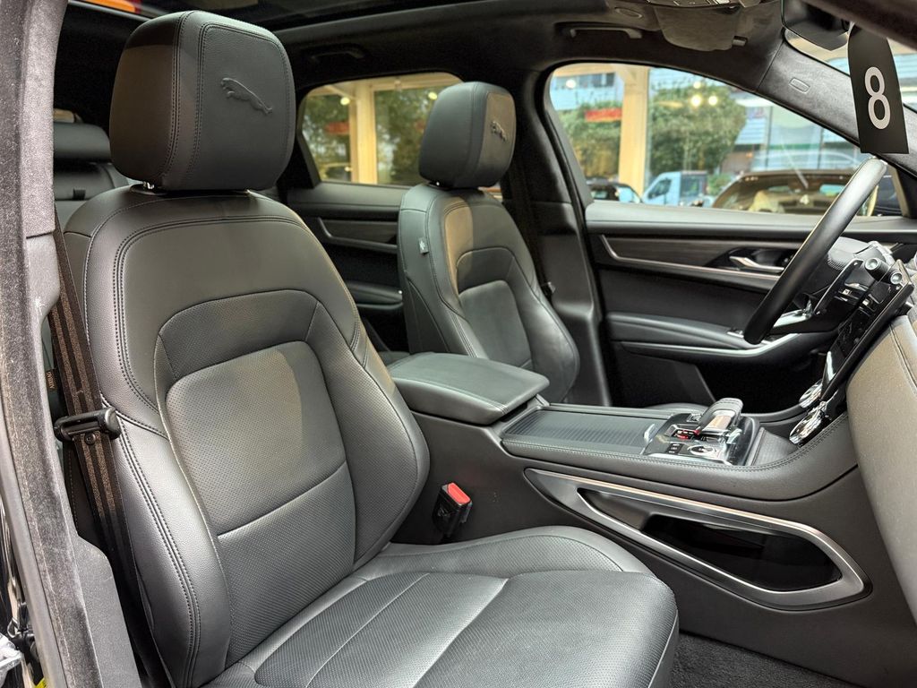 Jaguar F-Pace 2022
