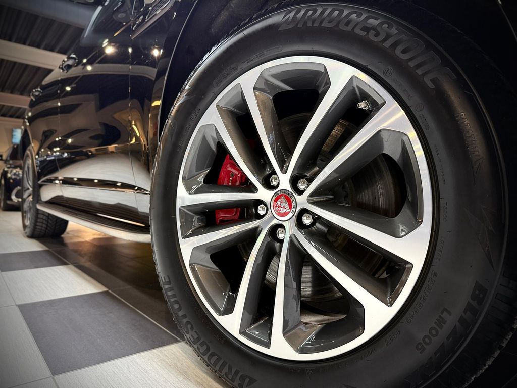 Jaguar F-Pace 2022