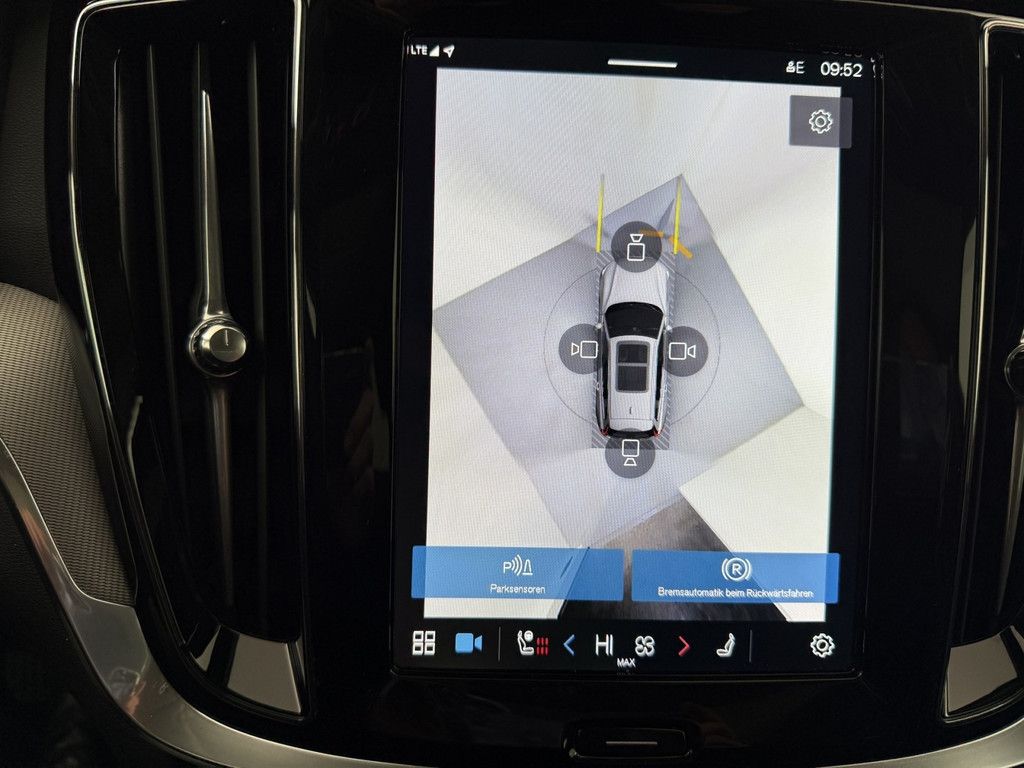 Volvo V60 2025