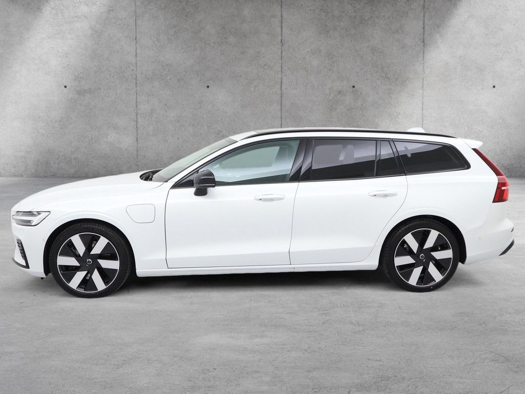 Volvo V60 2025