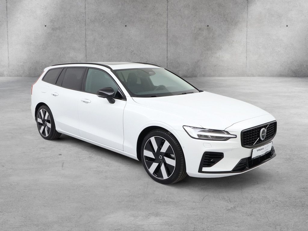 Volvo V60 2025