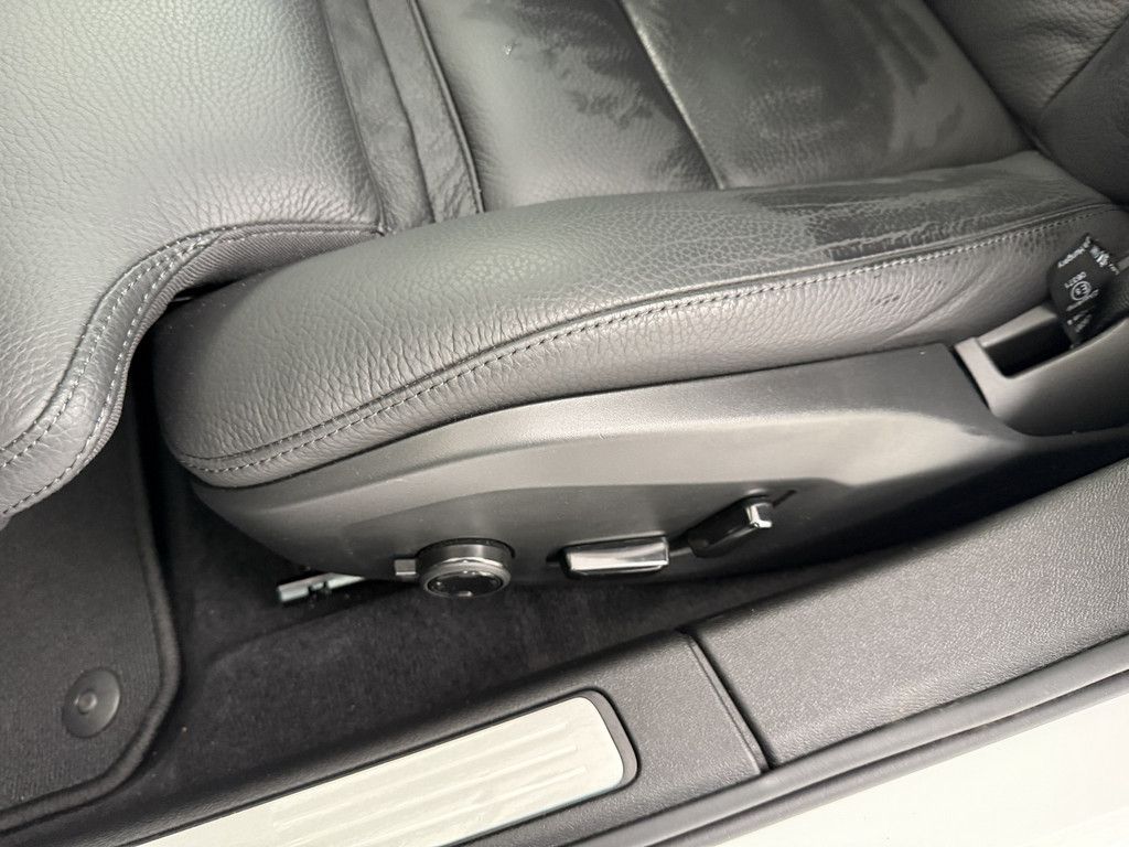 Volvo V60 2025