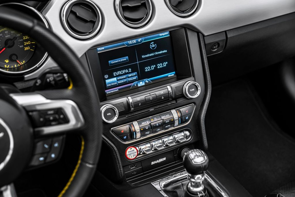 Ford Mustang 2011