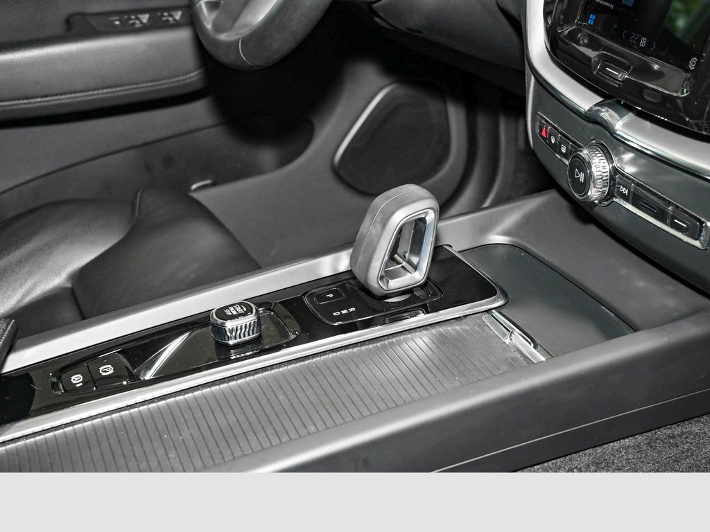 Volvo XC60 2022