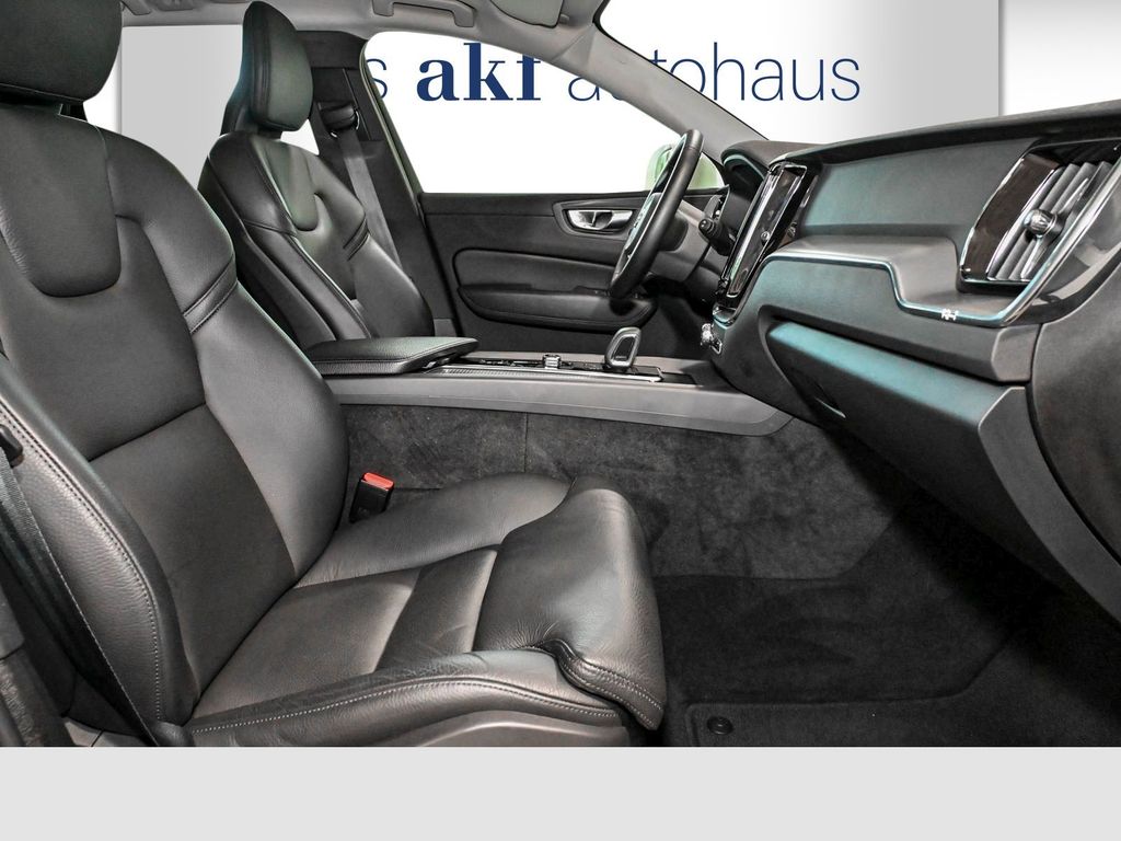Volvo XC60 2022