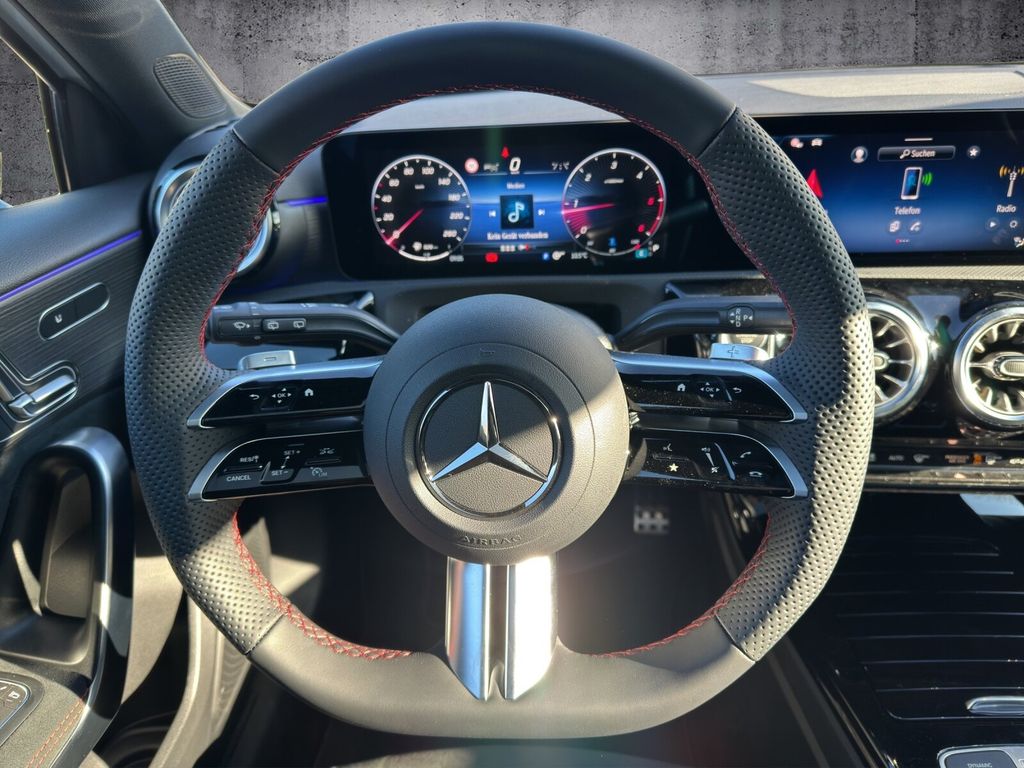 Mercedes-Benz A 200 2025