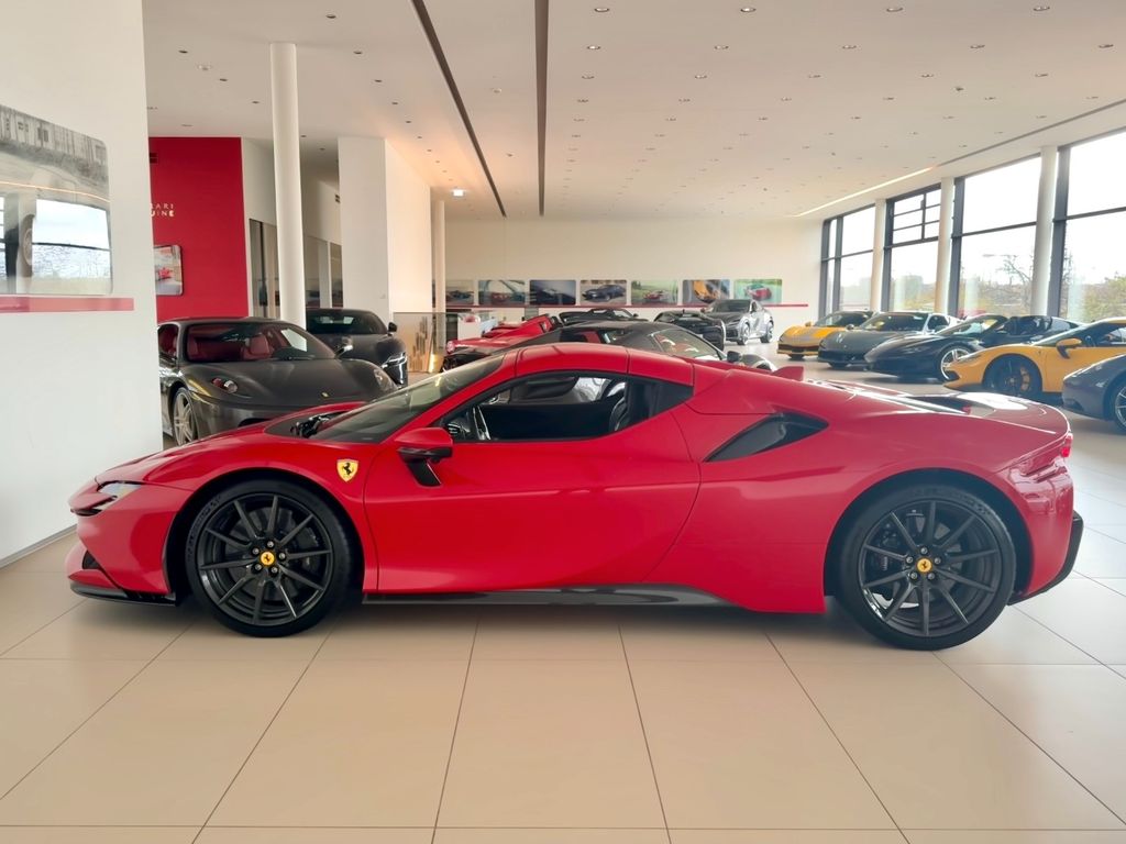 Ferrari SF90 2022