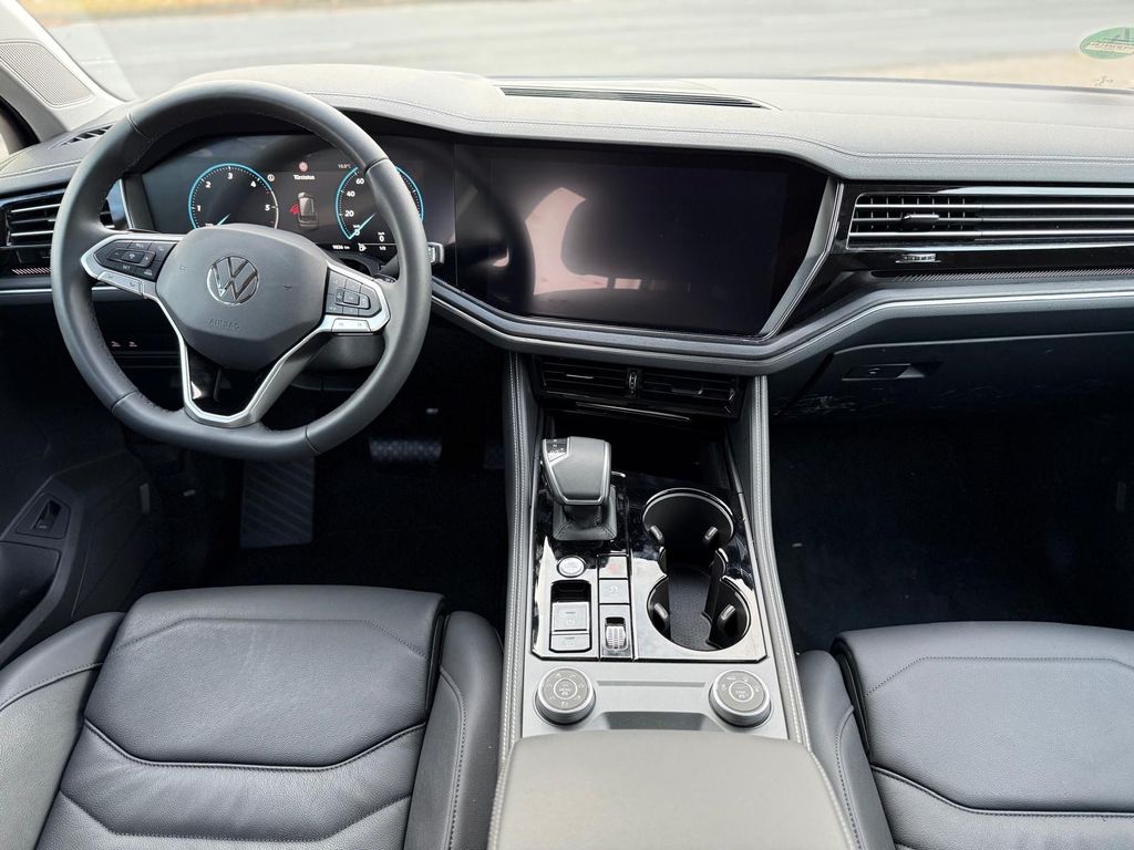 Volkswagen Touareg 2025