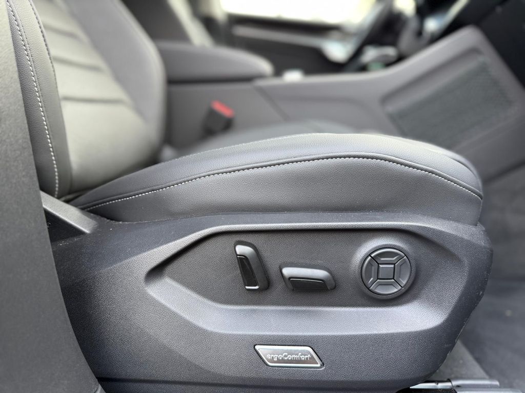 Volkswagen Touareg 2025