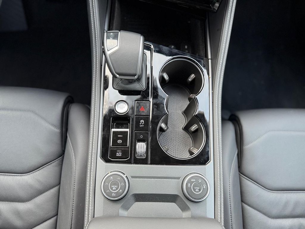 Volkswagen Touareg 2025