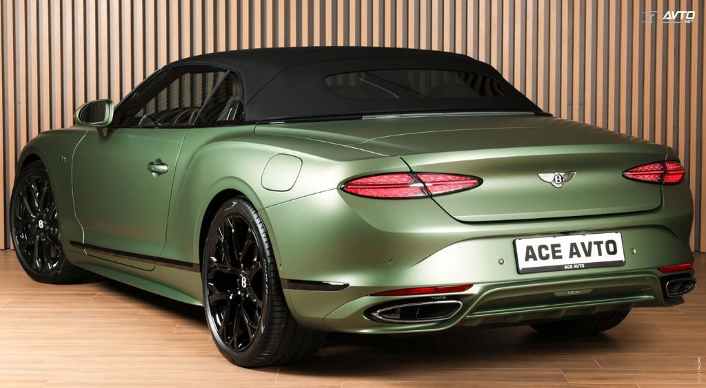 Bentley Continental GTC 2025