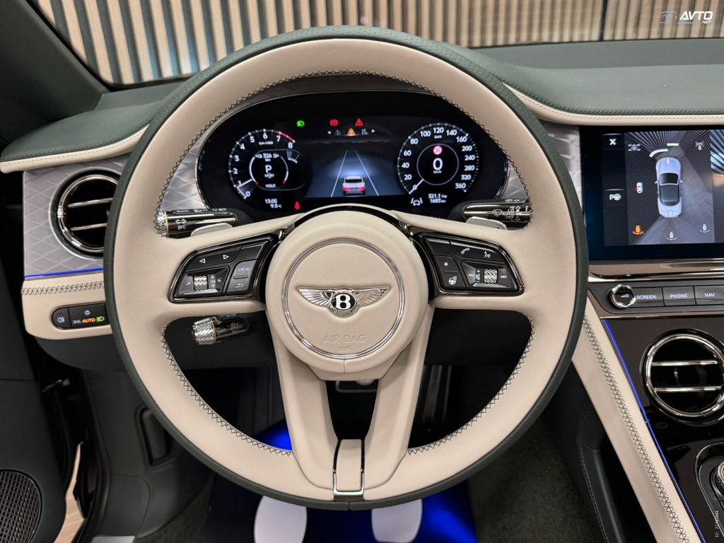Bentley Continental GTC 2025