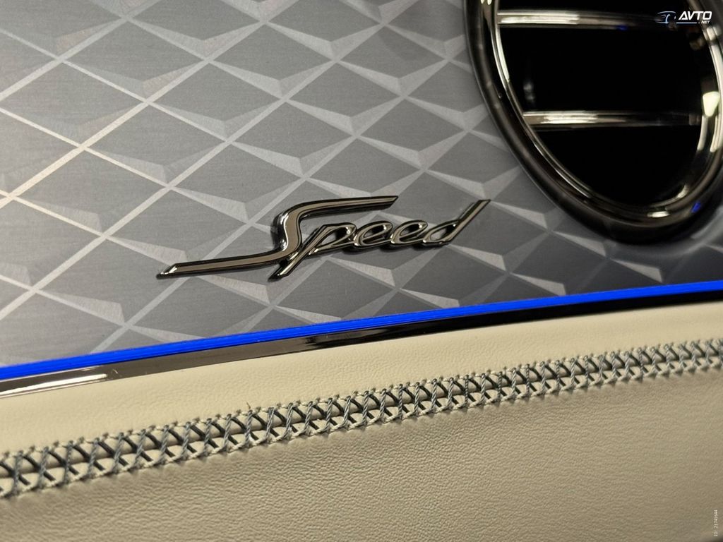 Bentley Continental GTC 2025