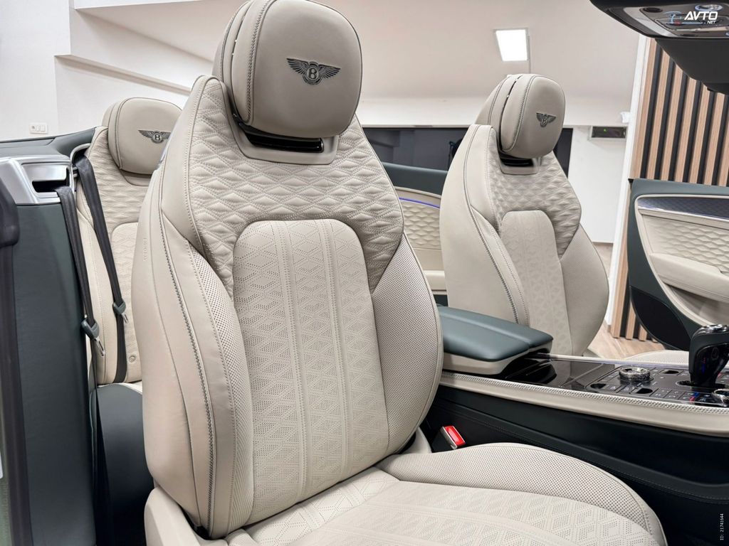Bentley Continental GTC 2025