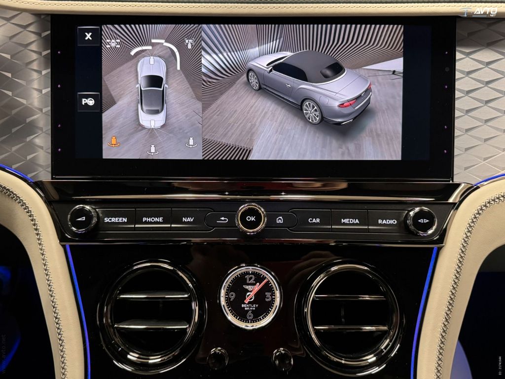 Bentley Continental GTC 2025