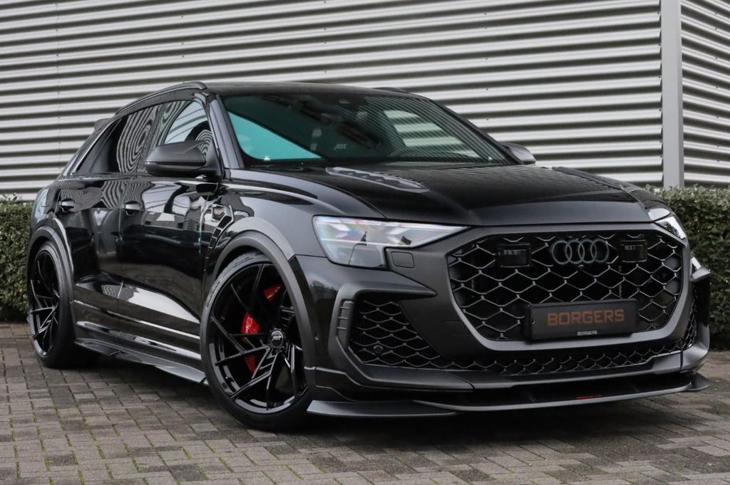 Audi RSQ8 2025