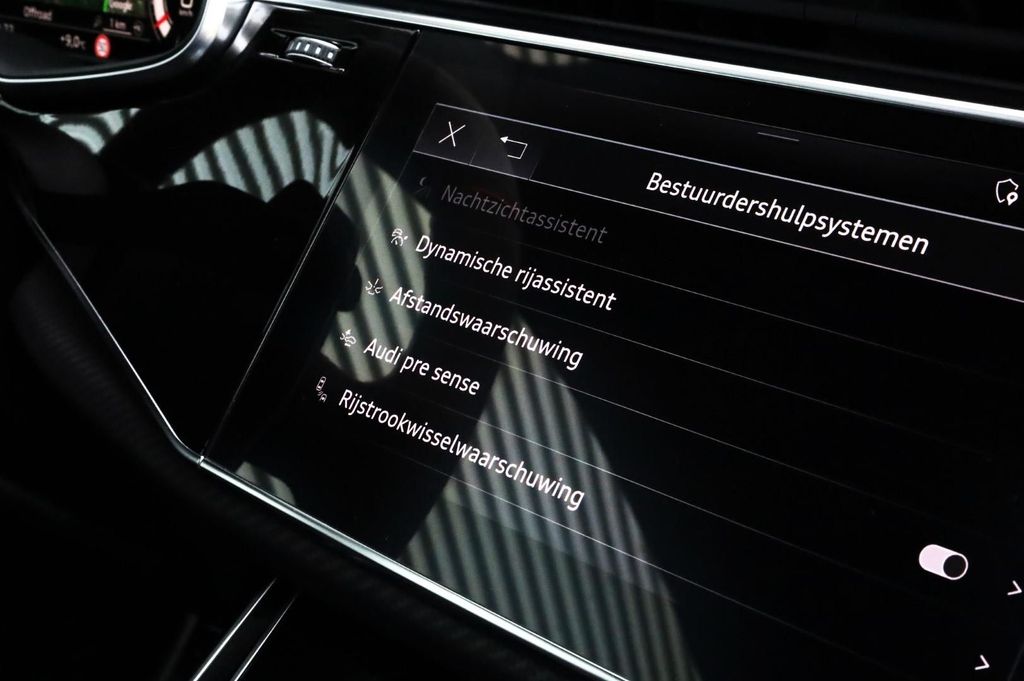 Audi RSQ8 2025