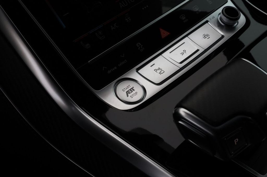 Audi RSQ8 2025