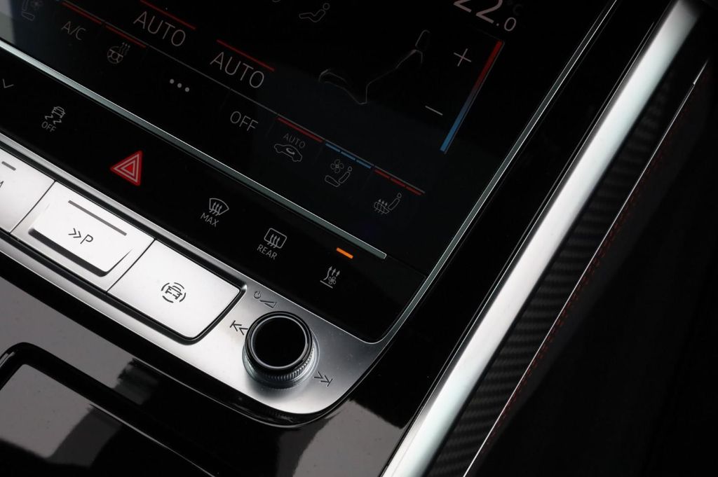 Audi RSQ8 2025