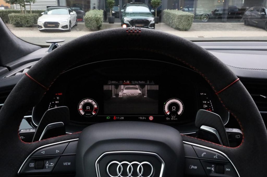 Audi RSQ8 2025