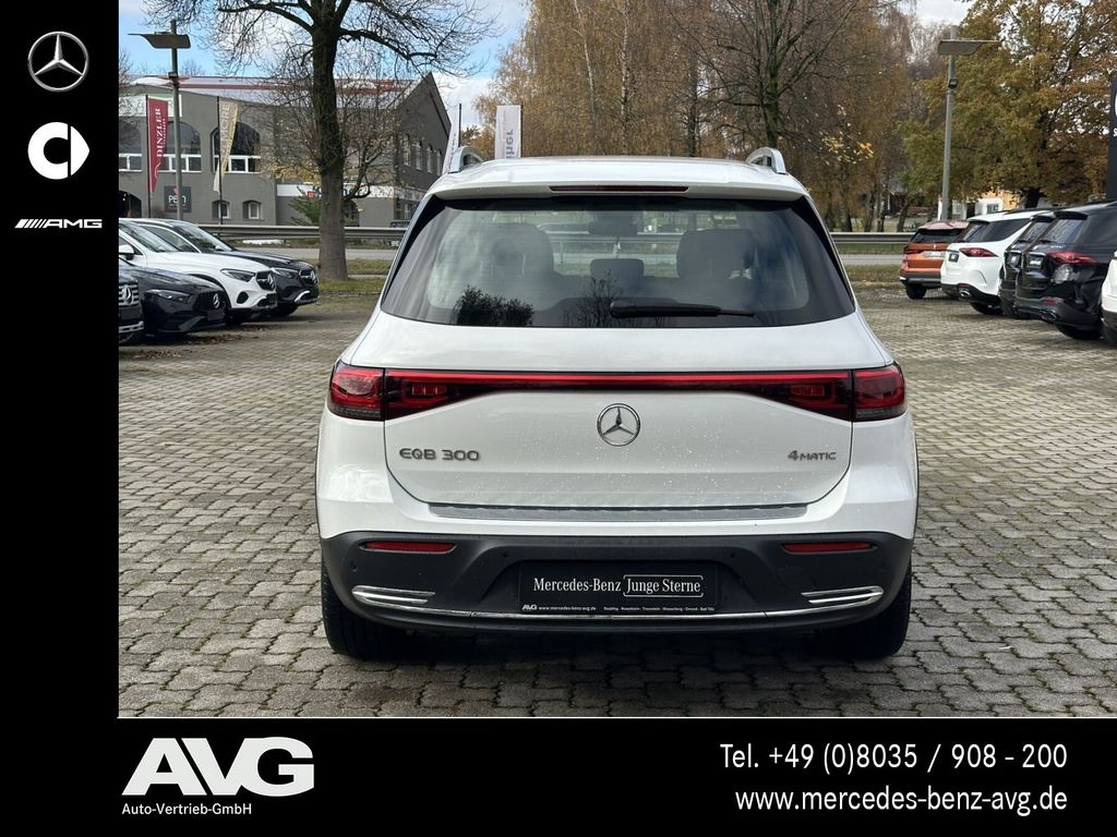 Mercedes-Benz EQB 2022