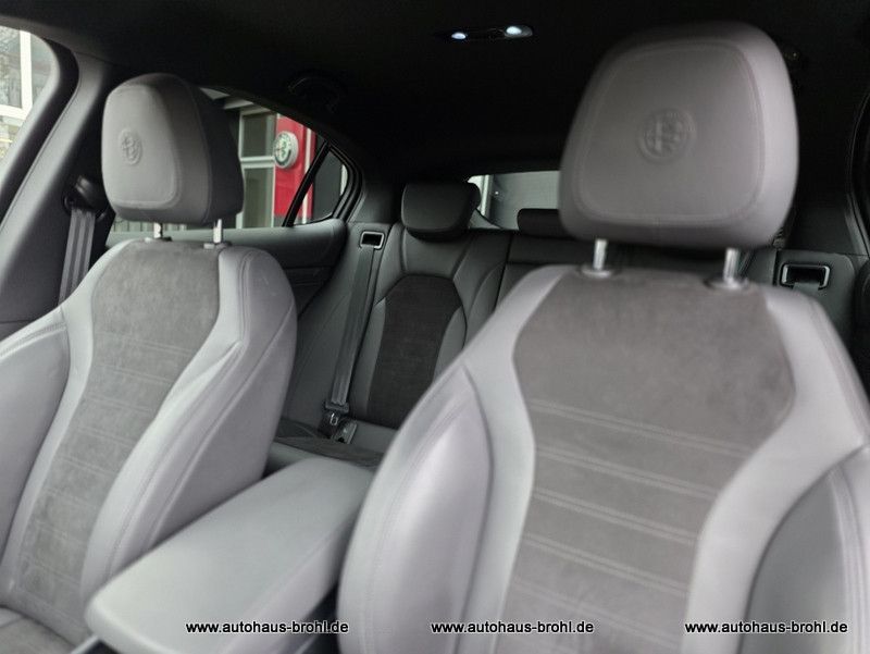 Alfa Romeo Stelvio 2021