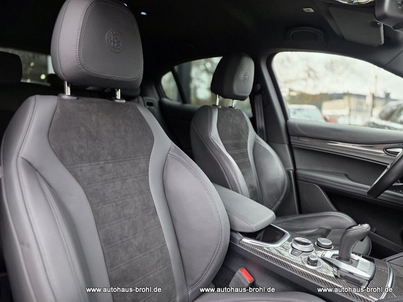 Alfa Romeo Stelvio 2021