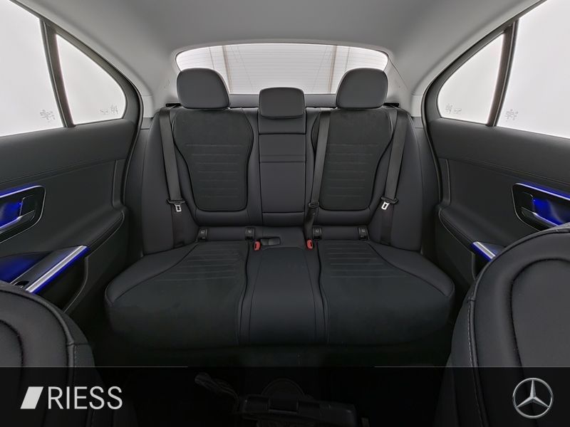 Mercedes-Benz C 200 2025