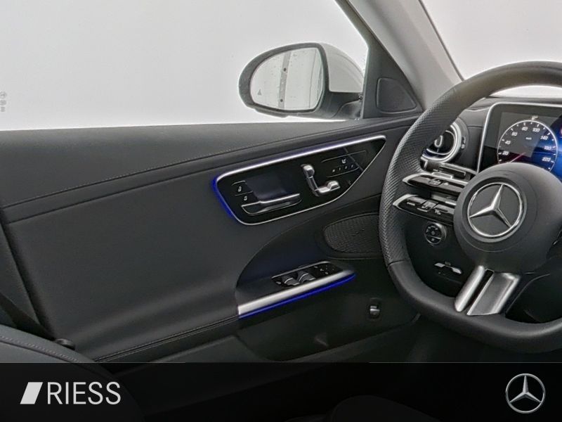 Mercedes-Benz C 200 2025