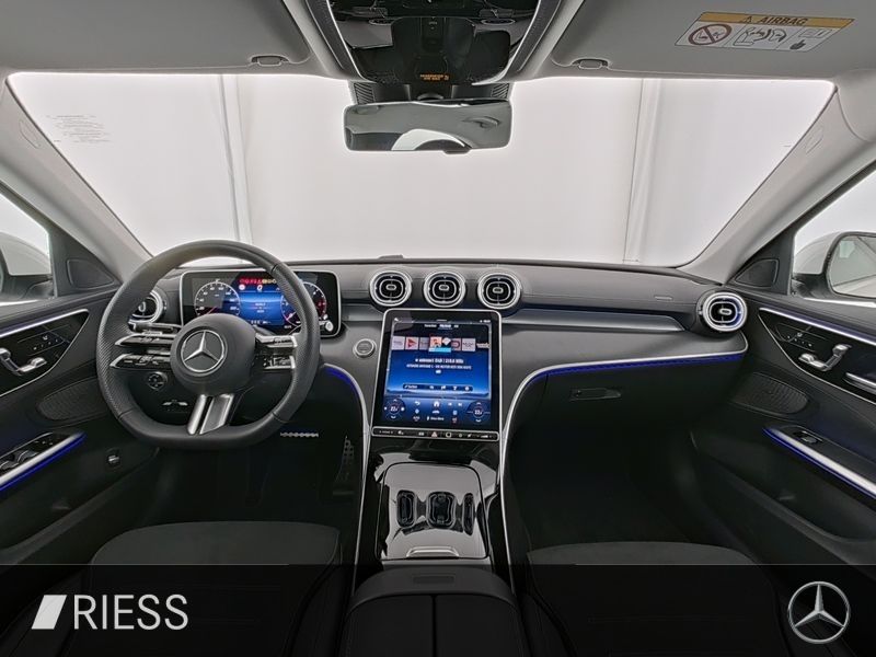 Mercedes-Benz C 200 2025