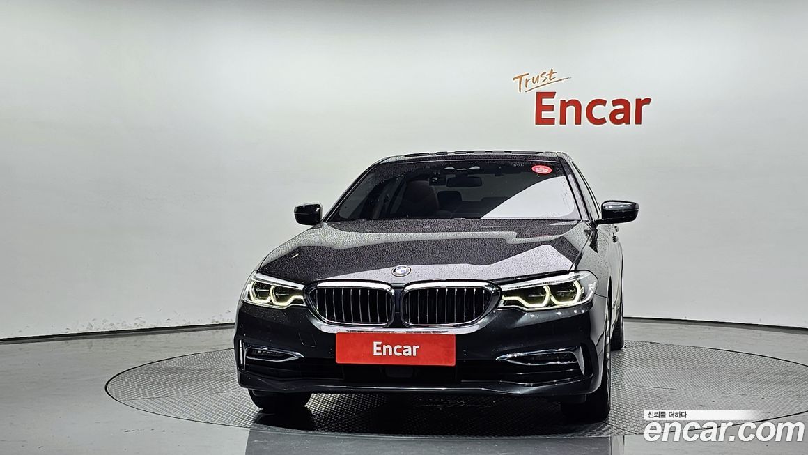 BMW 5-Series 2019
