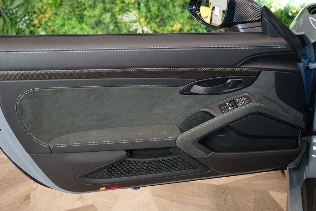 Porsche Boxster 2024