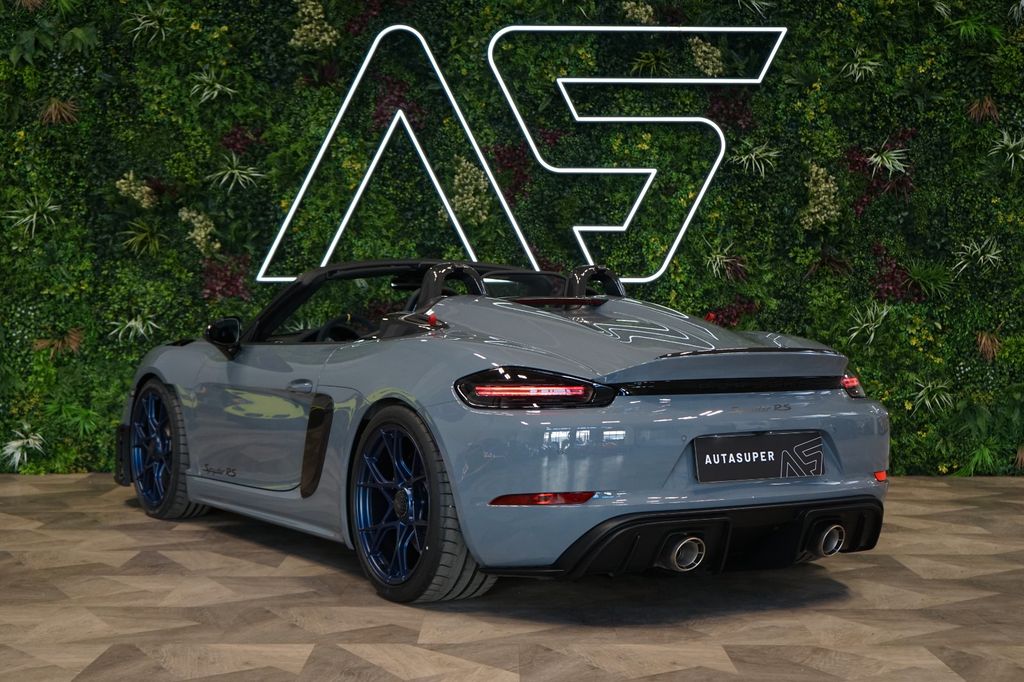 Porsche Boxster 2024